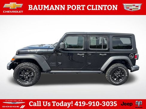 Used 2022 Jeep Wrangler Unlimited Sport AWD/4WD image 2