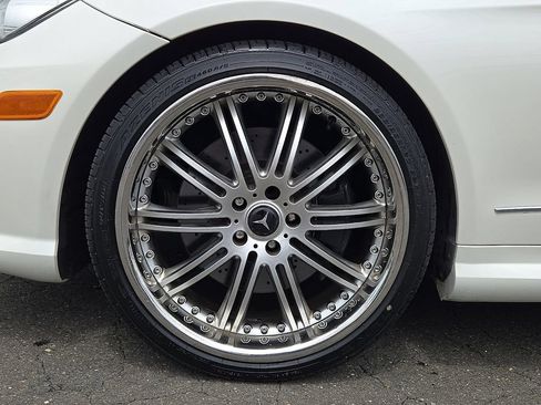 Used 2011 Mercedes-Benz E 550 Cabriolet image 9