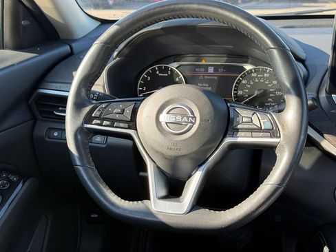 Used 2023 Nissan Altima 2.5 SL image 14