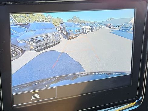 Certified 2023 Chevrolet Traverse LT image 18