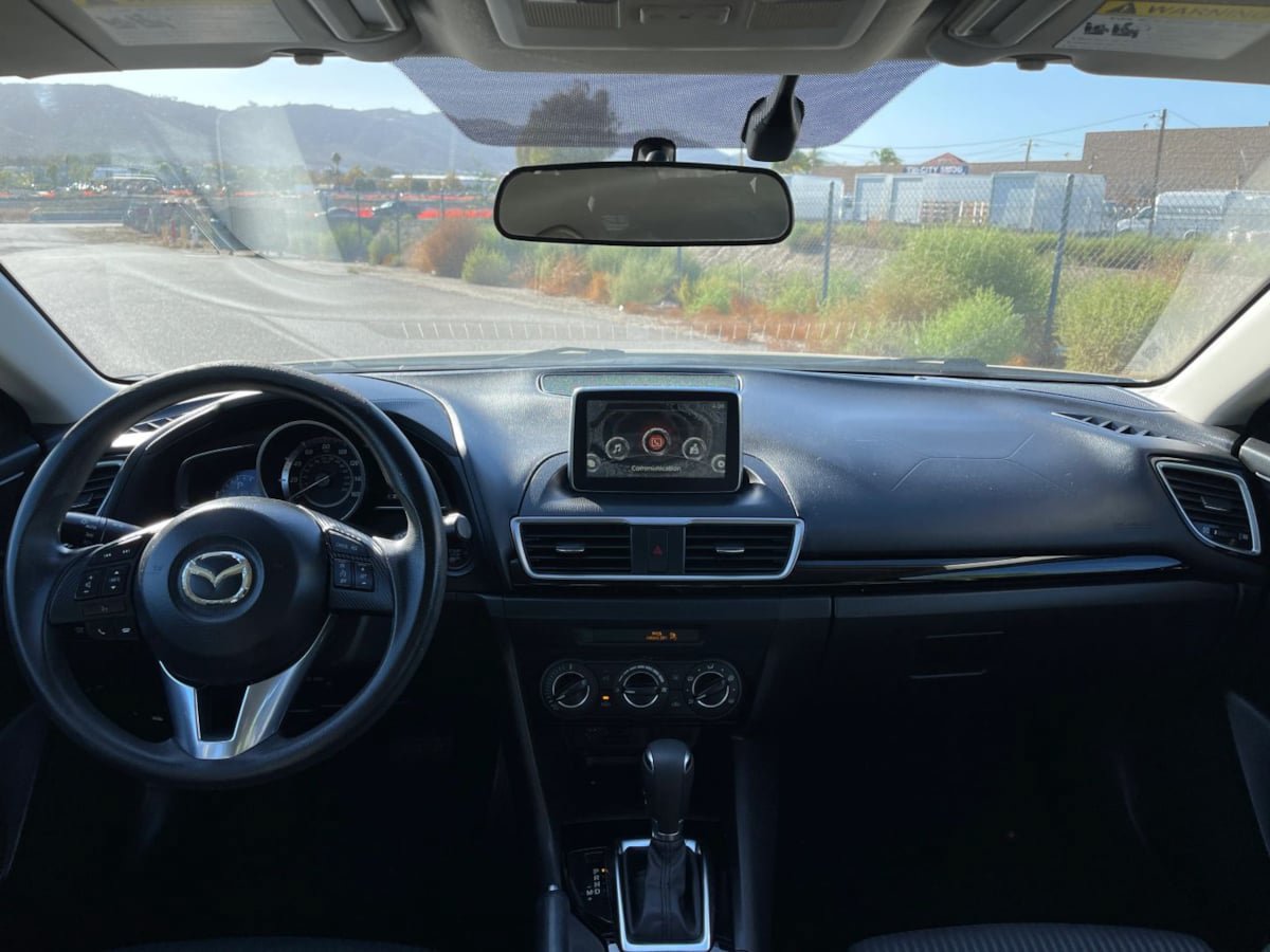 Used 2016 MAZDA MAZDA3 i Sport w/ Preferred Equipment Package FWD image 10