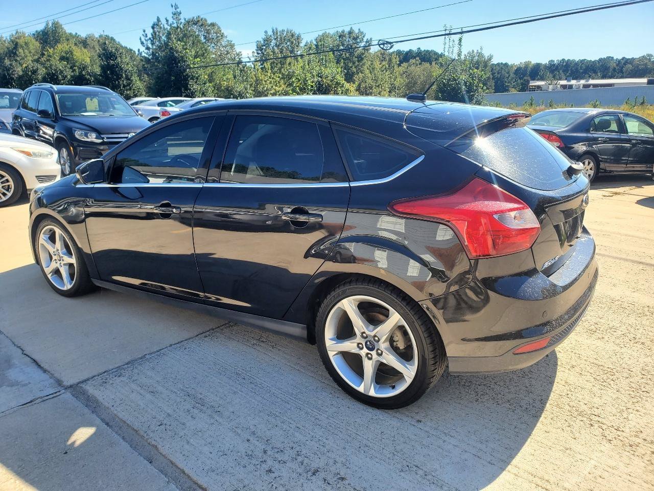 Used 2014 Ford Focus Titanium FWD image 12