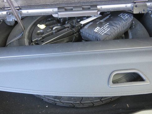 Used 2020 Mercedes-Benz GLS 450 4MATIC image 35