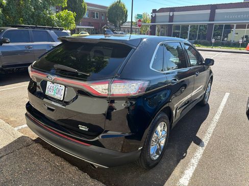 Used 2017 Ford Edge SEL w/ Equipment Group 201A AWD/4WD image 4