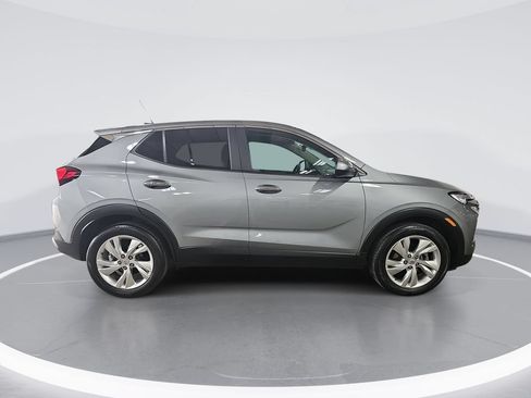 Used 2025 Buick Encore GX Preferred w/ Comfort Package FWD image 2