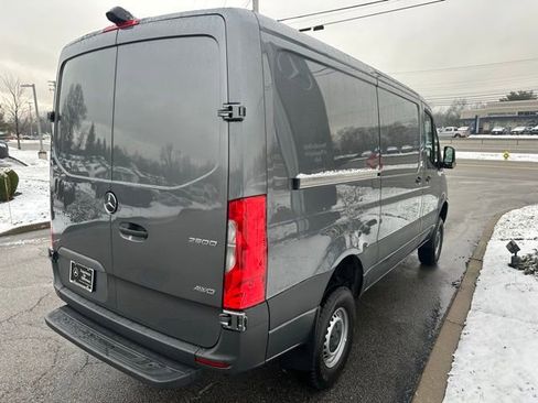 Used 2025 Mercedes-Benz Sprinter 2500 image 5