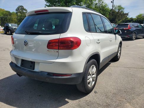 Used 2015 Volkswagen Tiguan S image 7