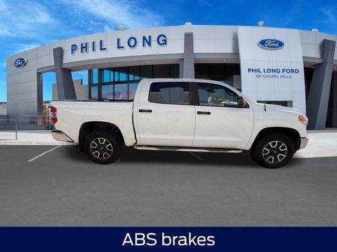Used 2017 Toyota Tundra SR5 AWD/4WD image 8