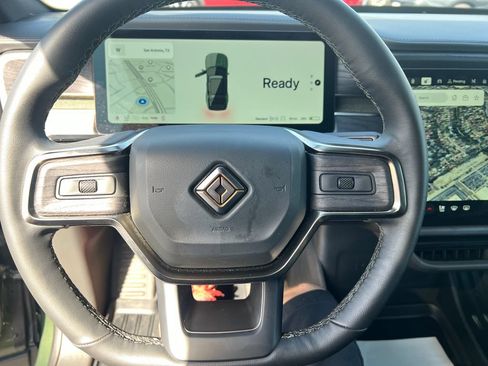 Used 2025 Rivian R1S Adventure Dual AWD/4WD image 12