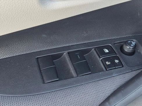 Used 2025 Toyota Corolla LE FWD image 10