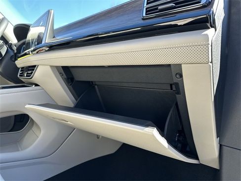 New 2026 Volkswagen Atlas SEL Premium R-Line image 35