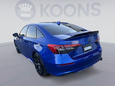 Used 2023 Honda Civic Sport image 8
