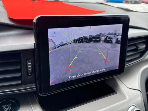 Certified 2023 Ford Explorer XLT image 26