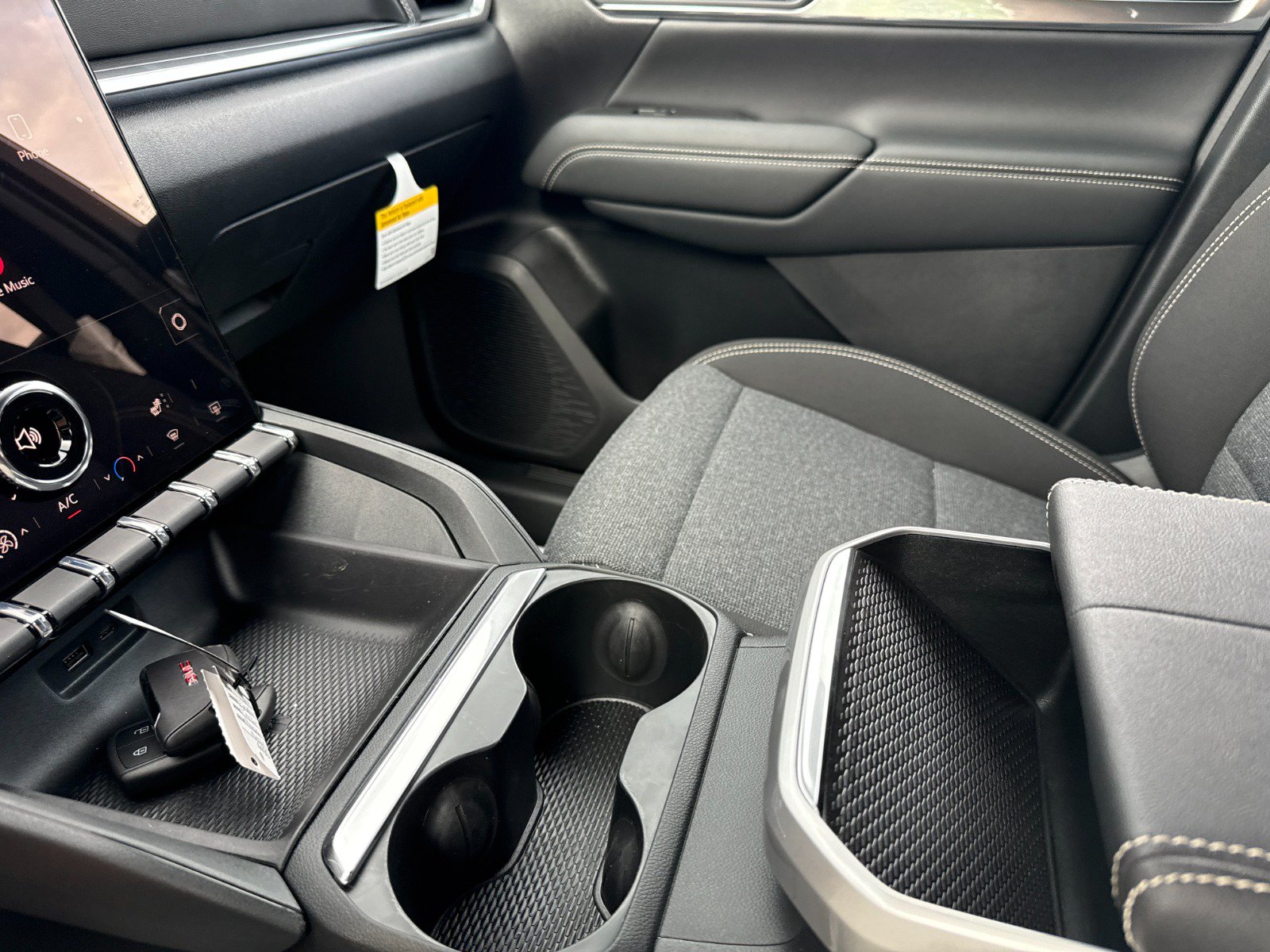 New 2027 GMC Terrain Elevation AWD/4WD image 29