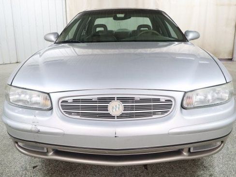 Used 2001 Buick Regal GS w/ Abboud Pkg image 7