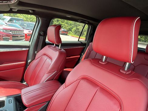 Used 2025 Jeep Wagoneer S Launch Edition AWD/4WD image 17