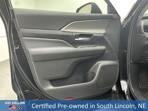 Used 2024 Toyota Grand Highlander XLE image 15