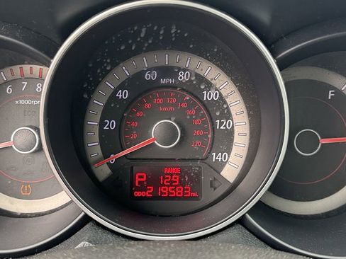 Used 2012 Kia Forte EX image 22