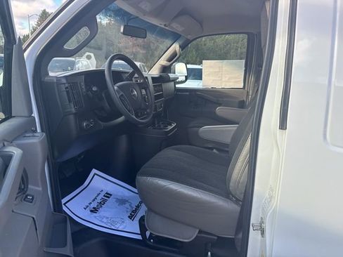 Certified 2023 GMC Savana 2500 w/ Driver Convenience Package RWD image 22