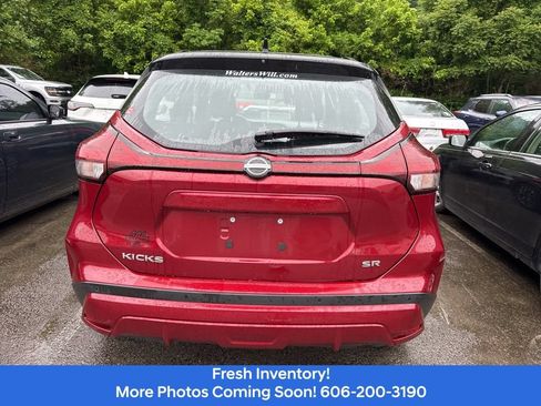 Used 2023 Nissan Kicks SR FWD image 7