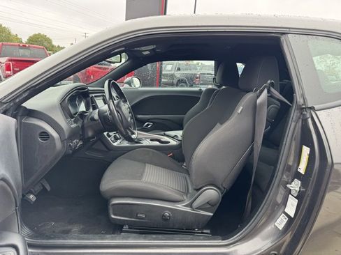 Used 2022 Dodge Challenger GT image 15