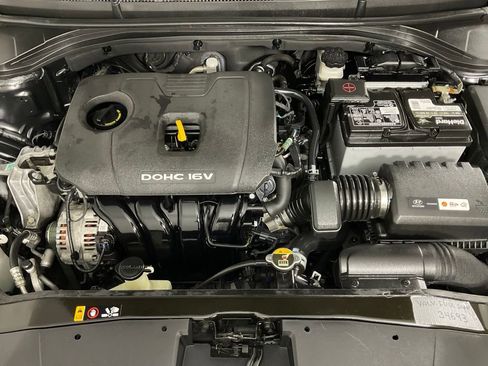 Used 2018 Hyundai Elantra Value Edition image 9