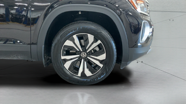 Certified 2025 Volkswagen Atlas SE AWD/4WD image 22
