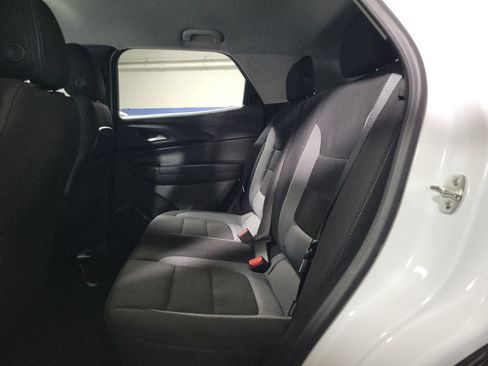 Used 2024 Chevrolet TrailBlazer LT FWD image 11
