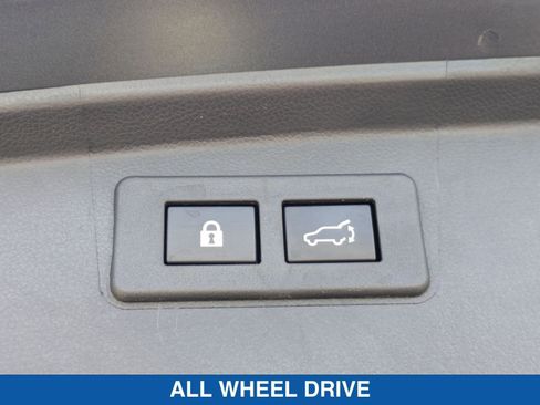 Certified 2024 Subaru Outback Premium image 32