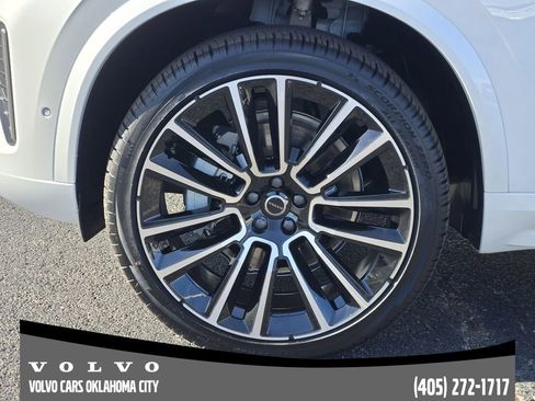 Used 2026 Volvo XC90 B6 Plus w/ Protection Package Premier AWD/4WD image 11