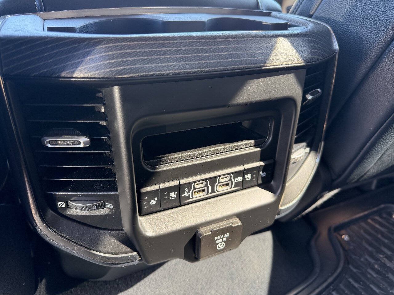 Used 2019 RAM 1500 Limited AWD/4WD image 27
