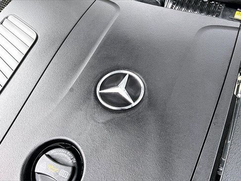 Certified 2025 Mercedes-Benz GLC 300 4MATIC image 34