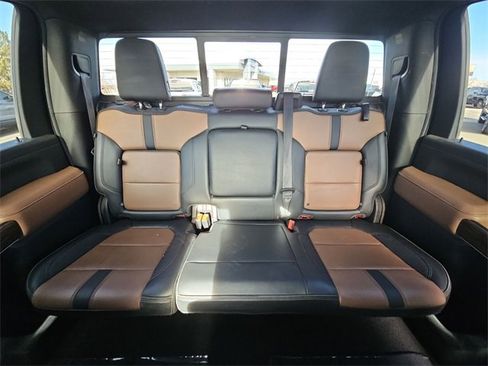 Used 2021 Chevrolet Silverado 2500 High Country w/ Z71 Off-Road Package image 25