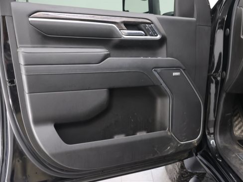 Used 2024 Chevrolet Silverado 2500 LTZ w/ LTZ Plus Package AWD/4WD image 46
