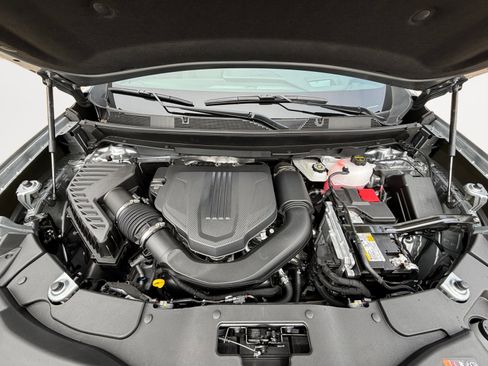 New 2026 GMC Acadia Denali Ultimate w/ LPO, Floor Liner Package FWD image 32
