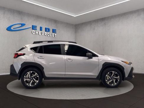 Used 2024 Subaru Crosstrek 2.0i Premium AWD/4WD image 16