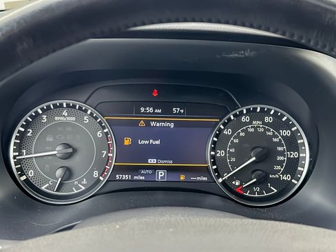 Used 2022 Nissan Armada SL w/ Captain's Chairs Package image 25