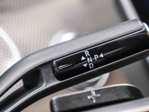 Used 2022 Mercedes-Benz C 300 Sedan image 25
