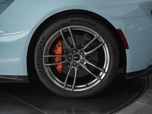 Used 2019 Ford GT RWD image 30