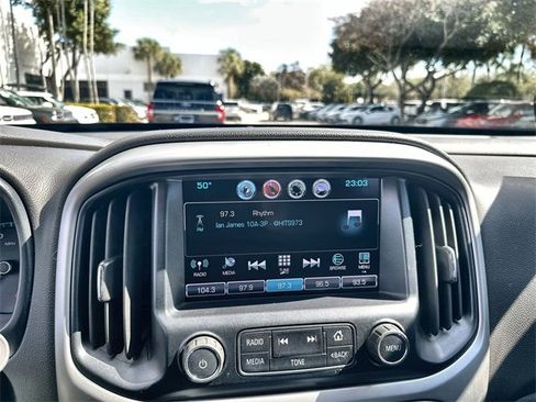 Used 2018 Chevrolet Colorado LT w/ LT Convenience Package image 12