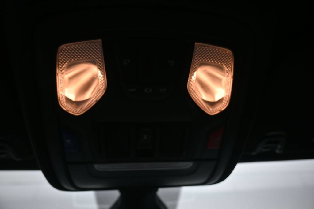 Used 2022 RAM 1500 Big Horn AWD/4WD image 12