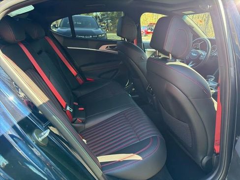 Used 2023 Genesis G70 2.0T w/ Sport Prestige Package image 11