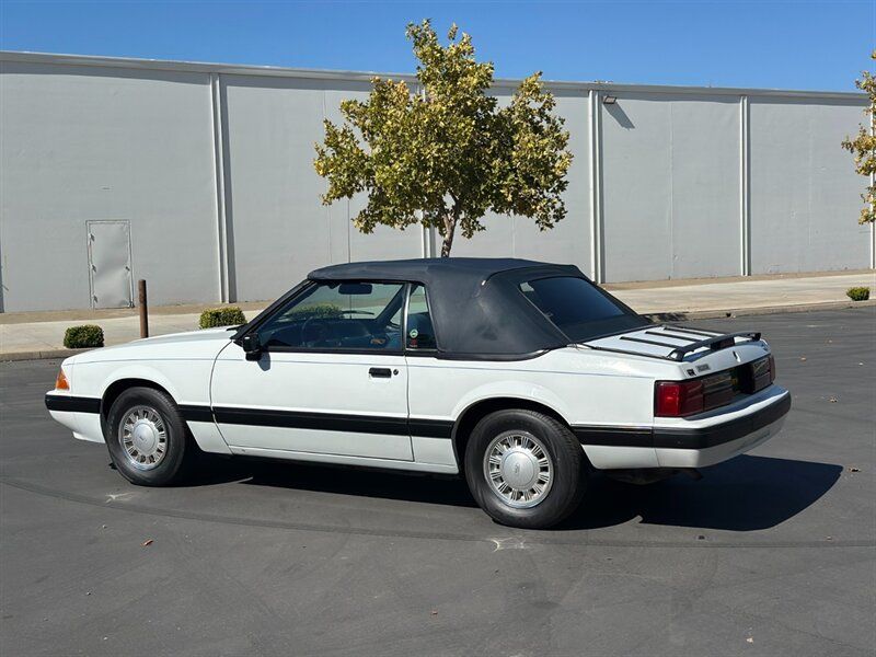 Used 1988 Ford Mustang LX RWD image 5
