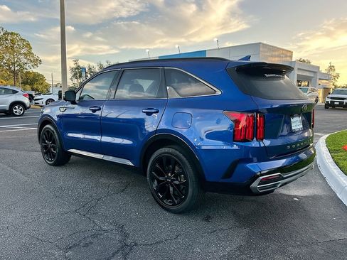 Used 2021 Kia Sorento SX image 8