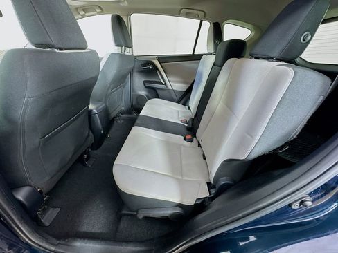 Used 2017 Toyota RAV4 XLE image 28