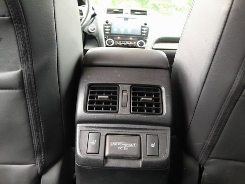Used 2018 Subaru Outback 2.5i Limited AWD/4WD image 33