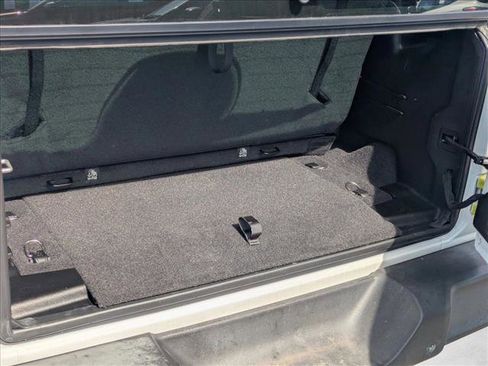 Used 2022 Jeep Wrangler Sport image 6