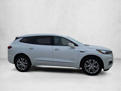 Used 2021 Buick Enclave Avenir w/ Avenir Technology Package AWD/4WD image 4