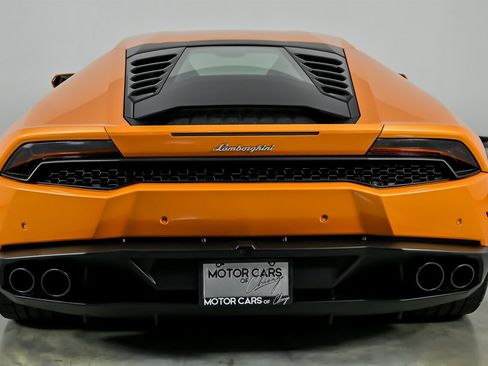 Used 2015 Lamborghini Huracan LP 610-4 image 11