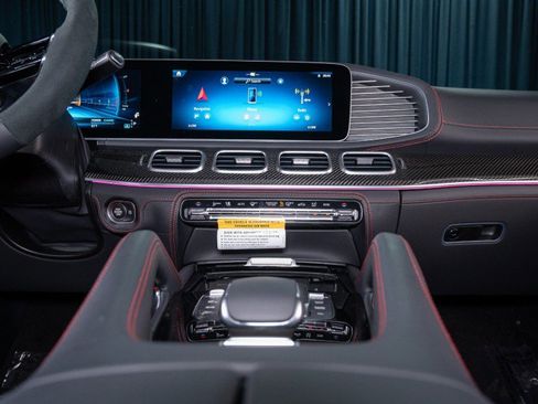 New 2026 Mercedes-Benz GLE 63 AMG S image 21